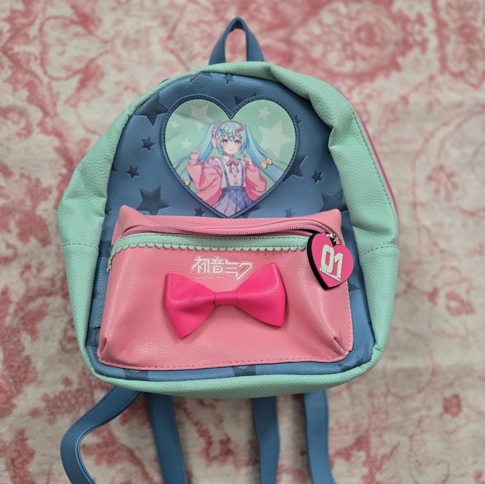 Hatsune miku mini backpack